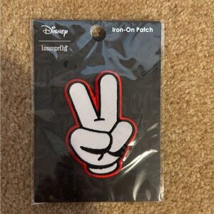 Disney Loungefly Sensational 3” Iron-On Patch Peace ✌🏻 Fingers
